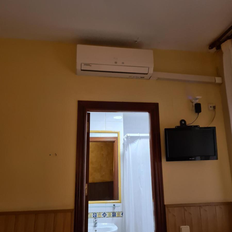 Hostal Oporto Madrid Luaran gambar
