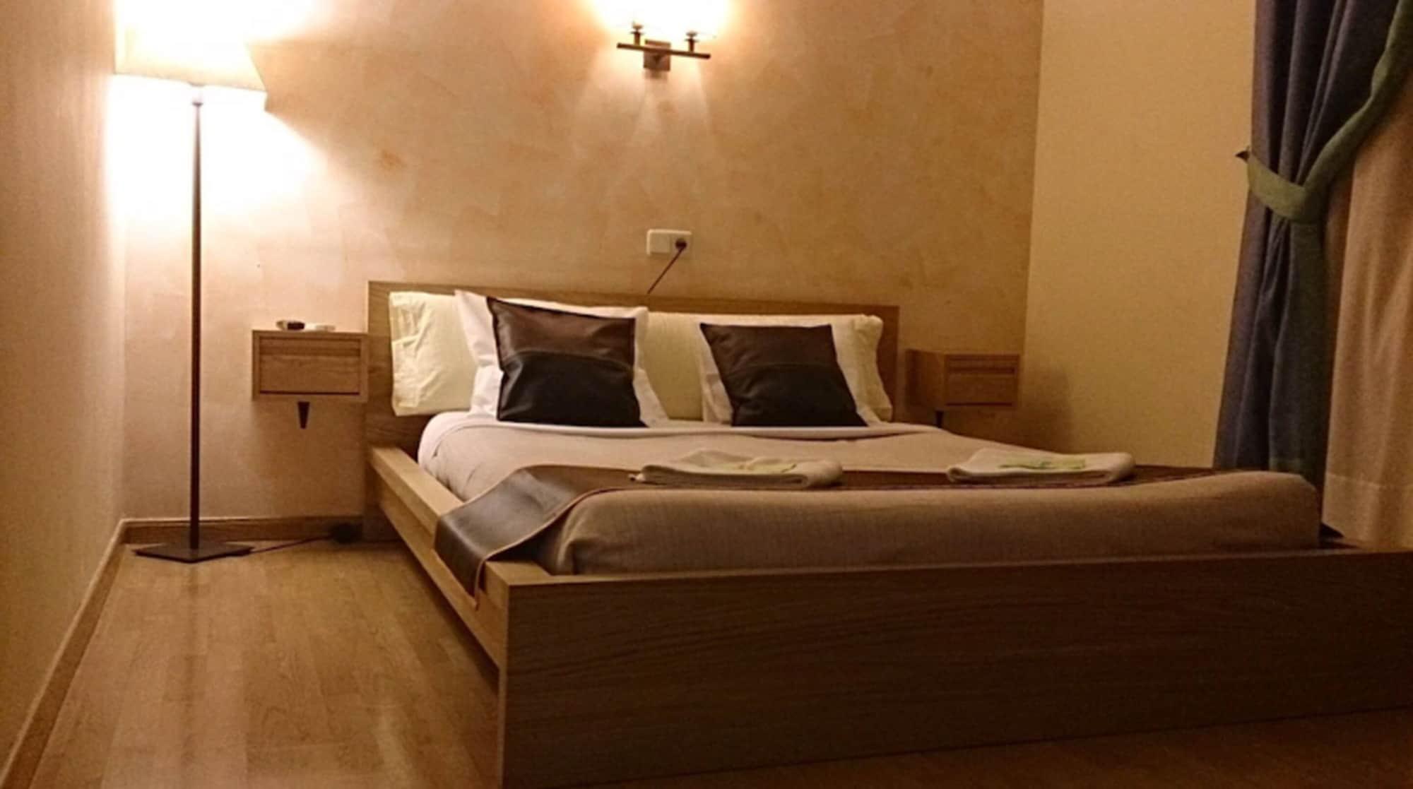 Hostal Oporto Madrid Luaran gambar