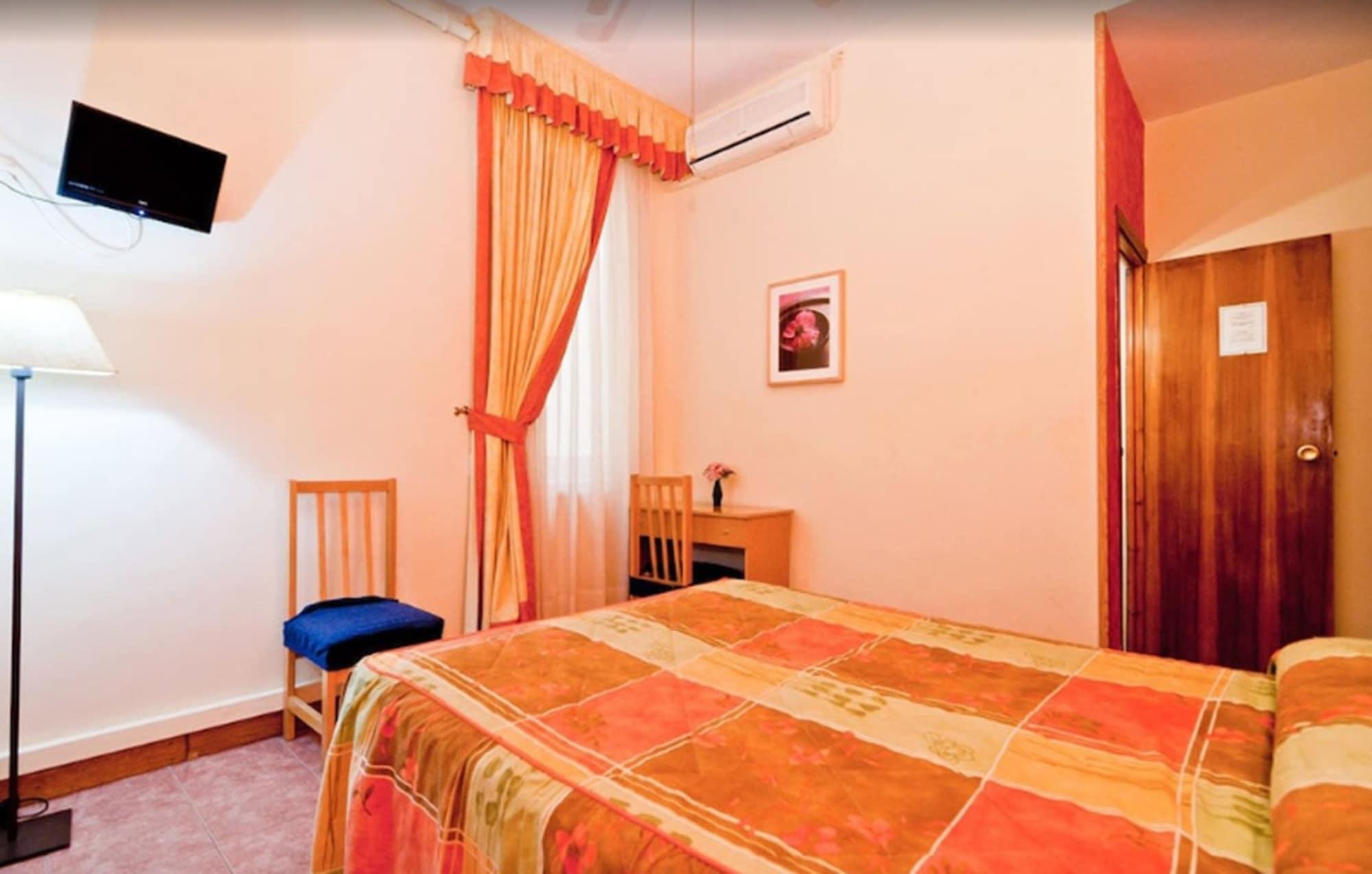Hostal Oporto Madrid Luaran gambar