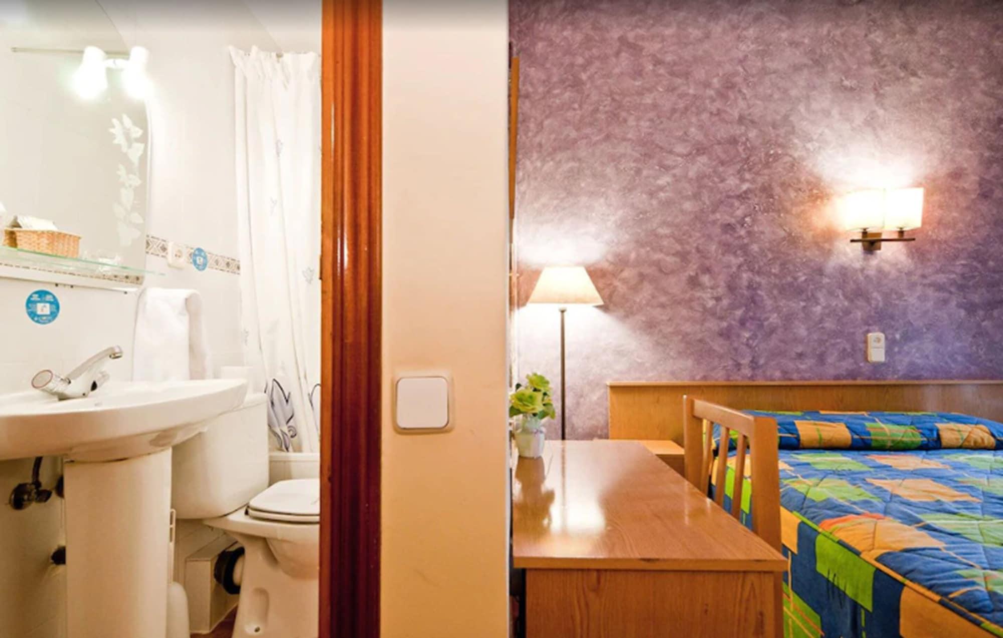 Hostal Oporto Madrid Luaran gambar