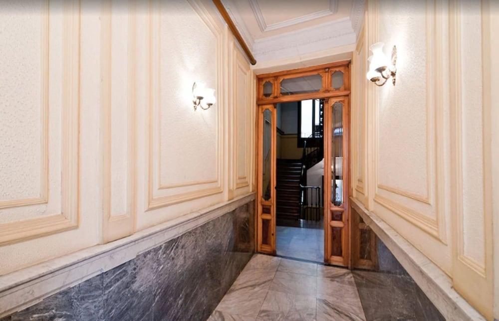 Hostal Oporto Madrid Luaran gambar